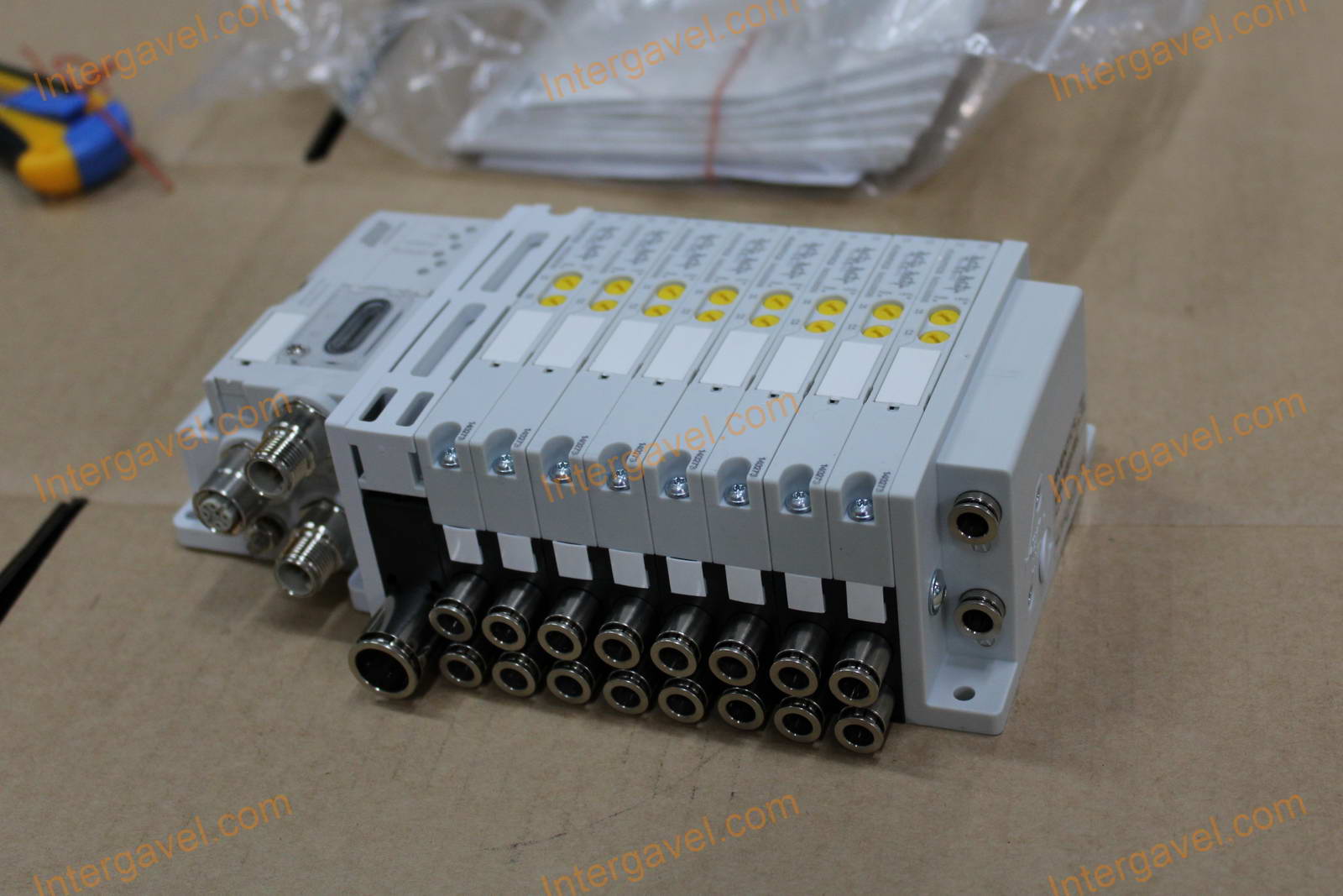 Vegyes alkatrészek - Aventics