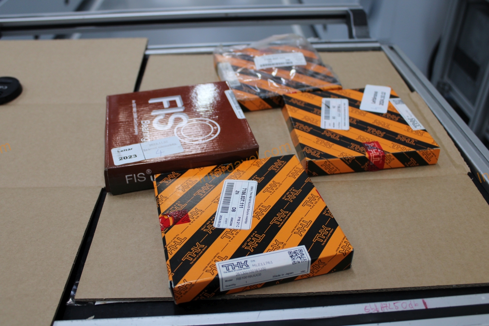 Vegyes alkatrészek 10