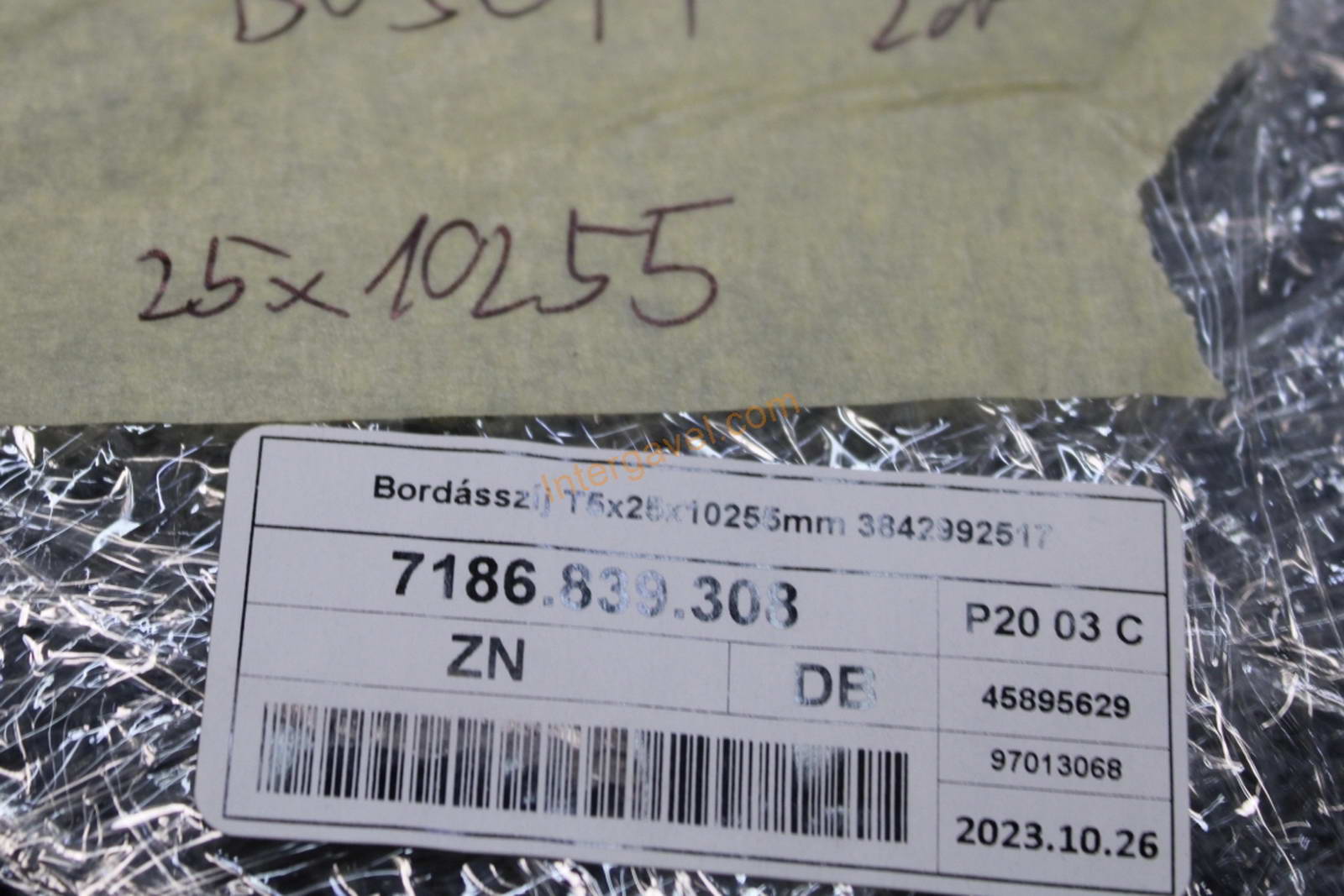 Vegyes alkatrészek - szíjak 9