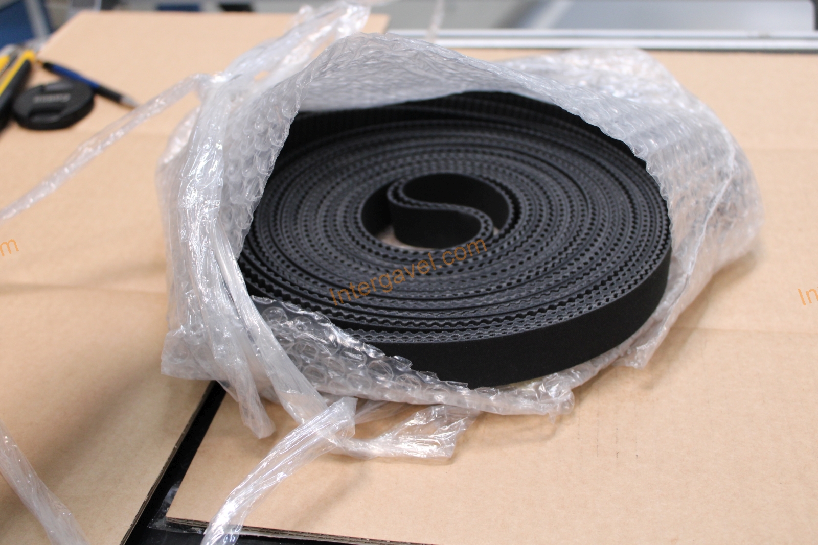 Vegyes alkatrészek - szíjak 13