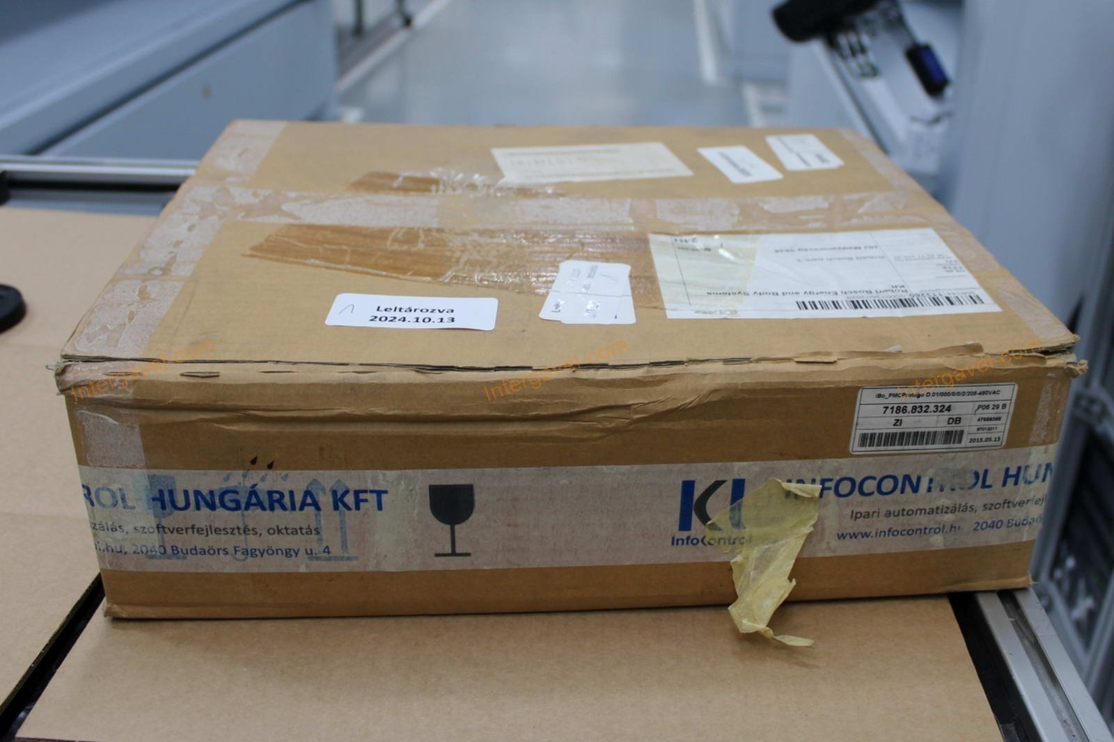 Vezérlő - szervo erősítő 4