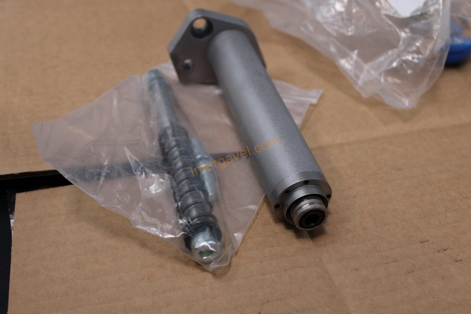 Vegyes alkatrészek 8