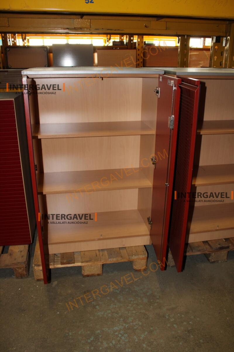 Polcos szekrény (piros ajtó-szürke/bükk tető rész-3 aktasoros) 2