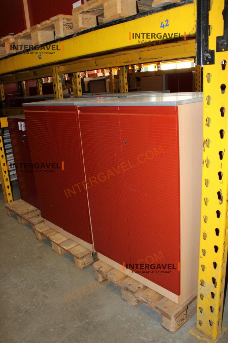 Polcos szekrény (piros ajtó-szürke/bükk tető rész-3 aktasoros) 5