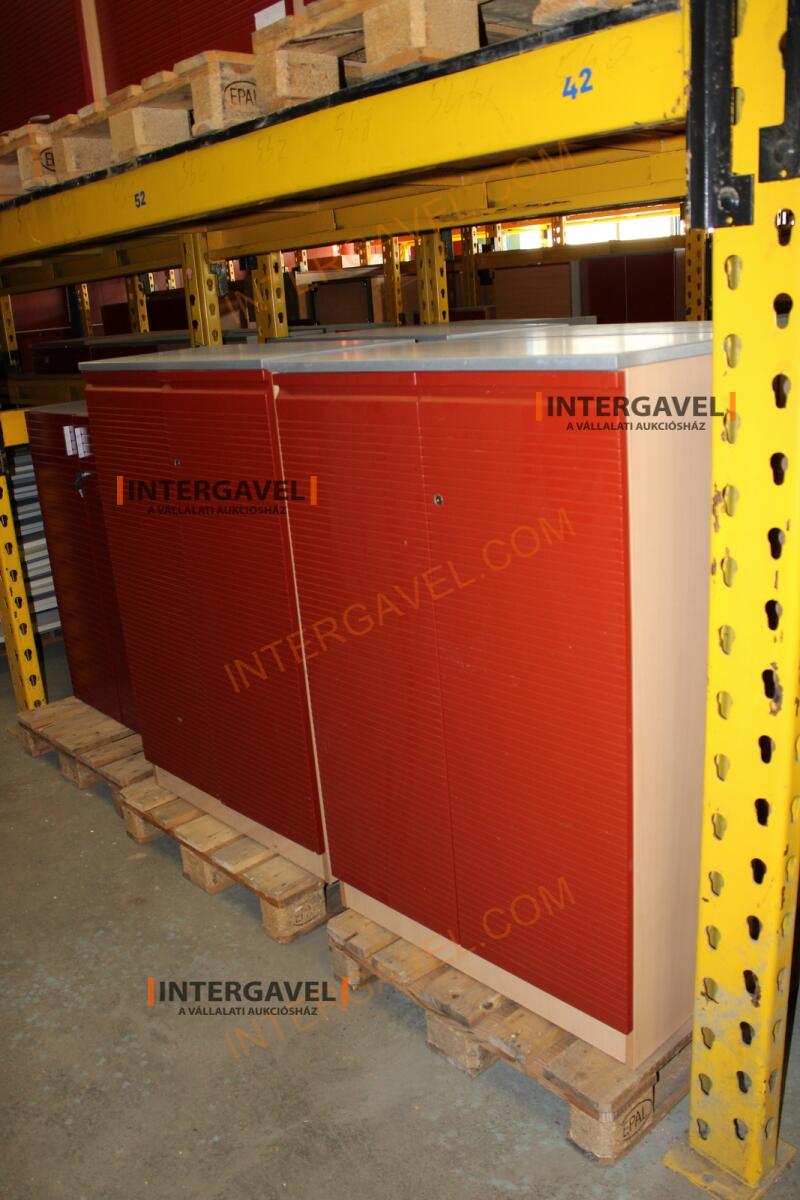 Polcos szekrény (piros ajtó-szürke/bükk tető rész-3 aktasoros) 5