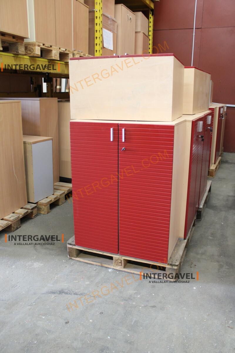 Polcos szekrény (piros ajtó-szürke/bükk tető rész-3 aktasoros) 11