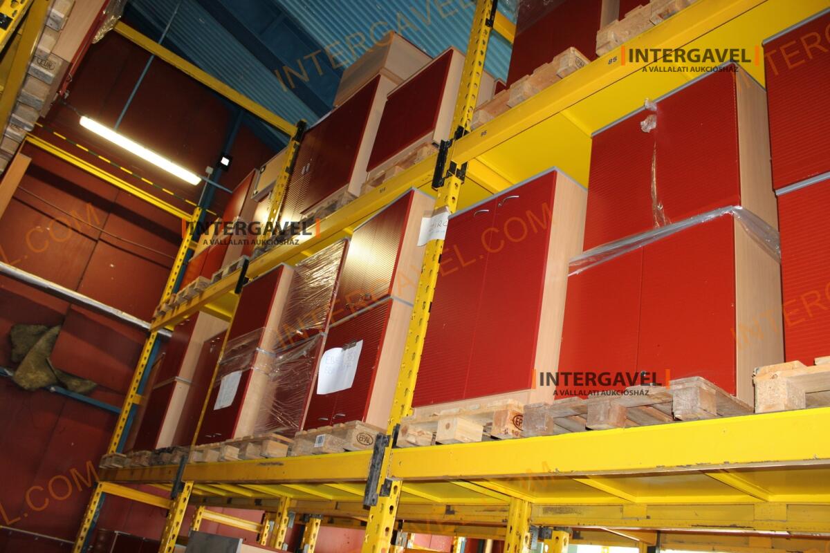 Polcos szekrény (piros ajtó-szürke/bükk tető rész-3 aktasoros) 10