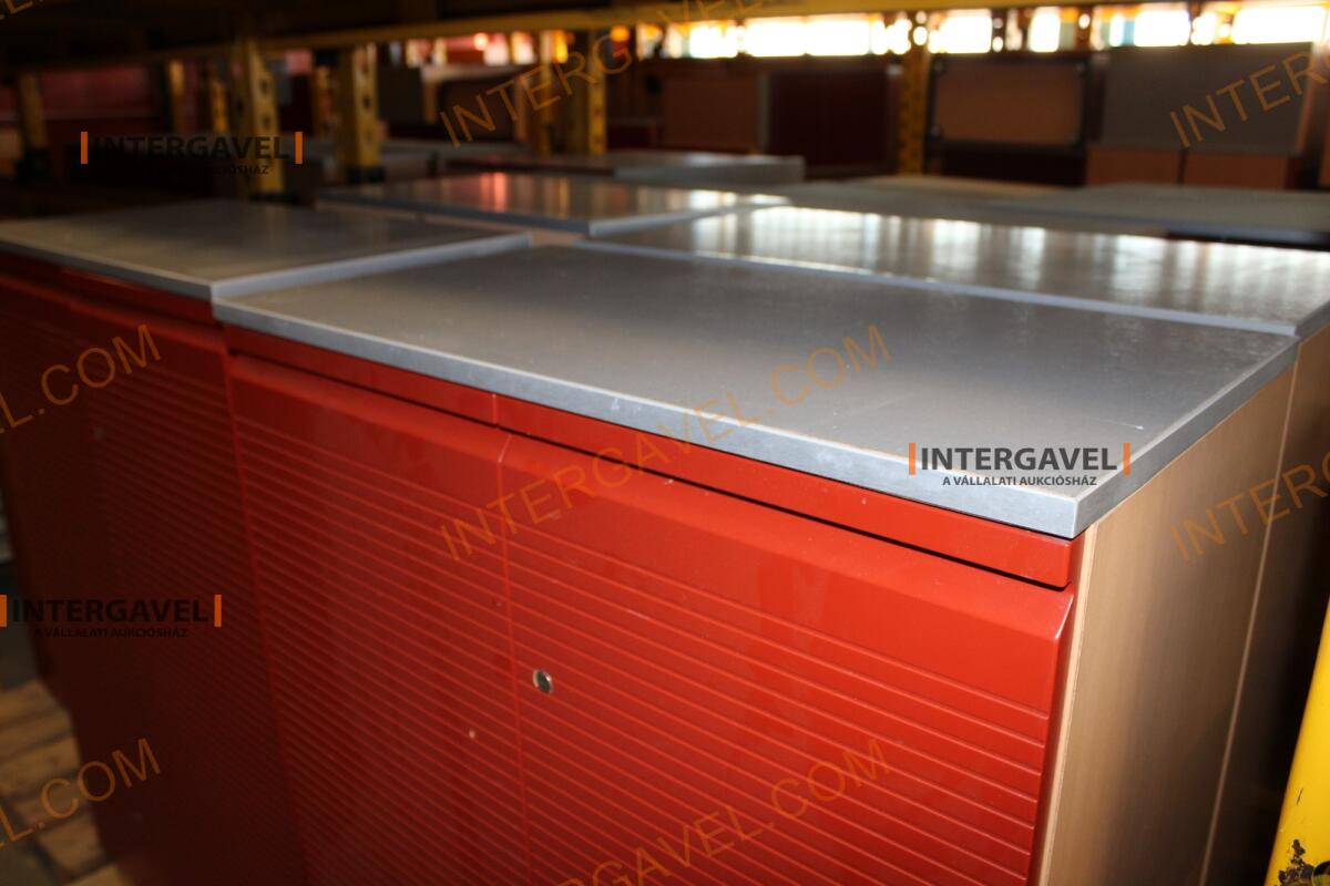 Polcos szekrény (piros ajtó-szürke/bükk tető rész-3 aktasoros) 4