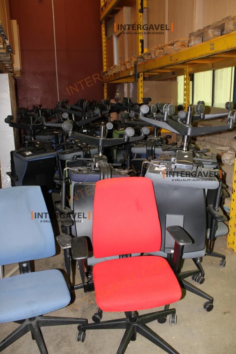 Irodai görgős szék 4