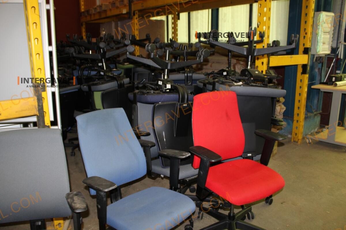 Irodai görgős szék 6