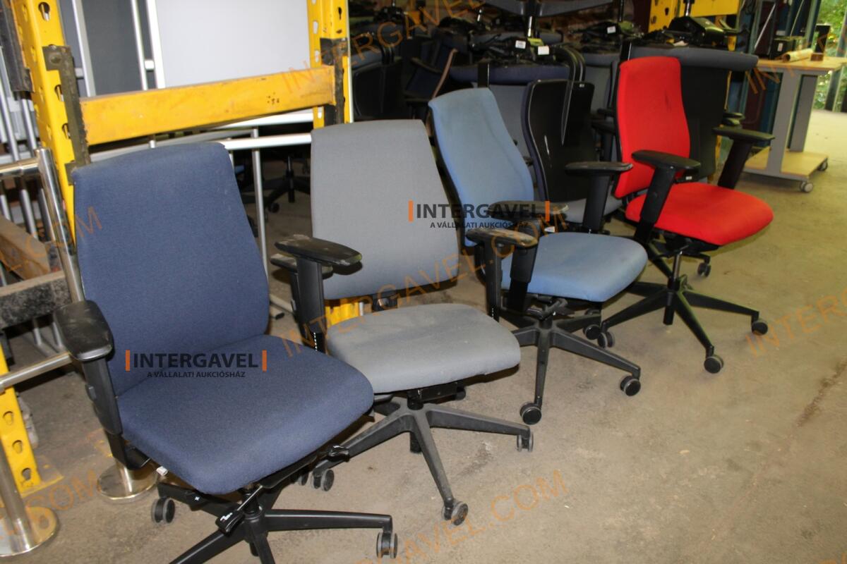 Irodai görgős szék 9