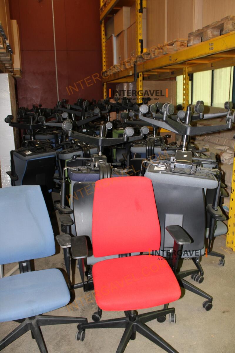 Irodai görgős szék 4