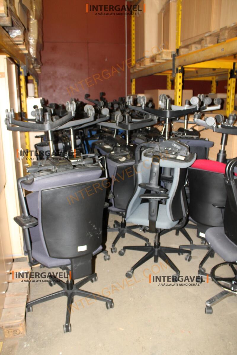 Irodai görgős szék 8