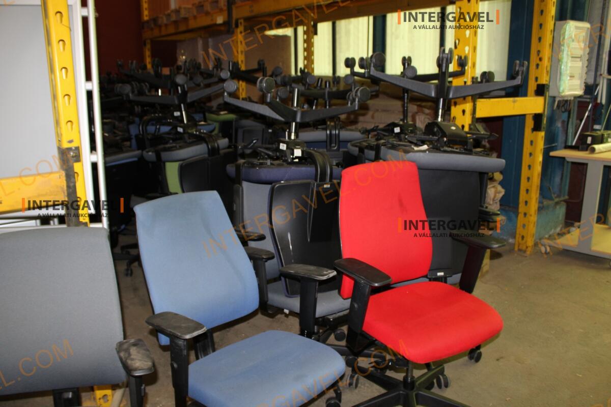 Irodai görgős szék 6