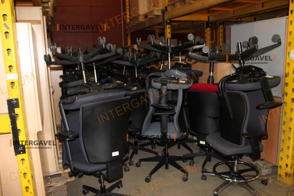 Irodai görgős szék 7