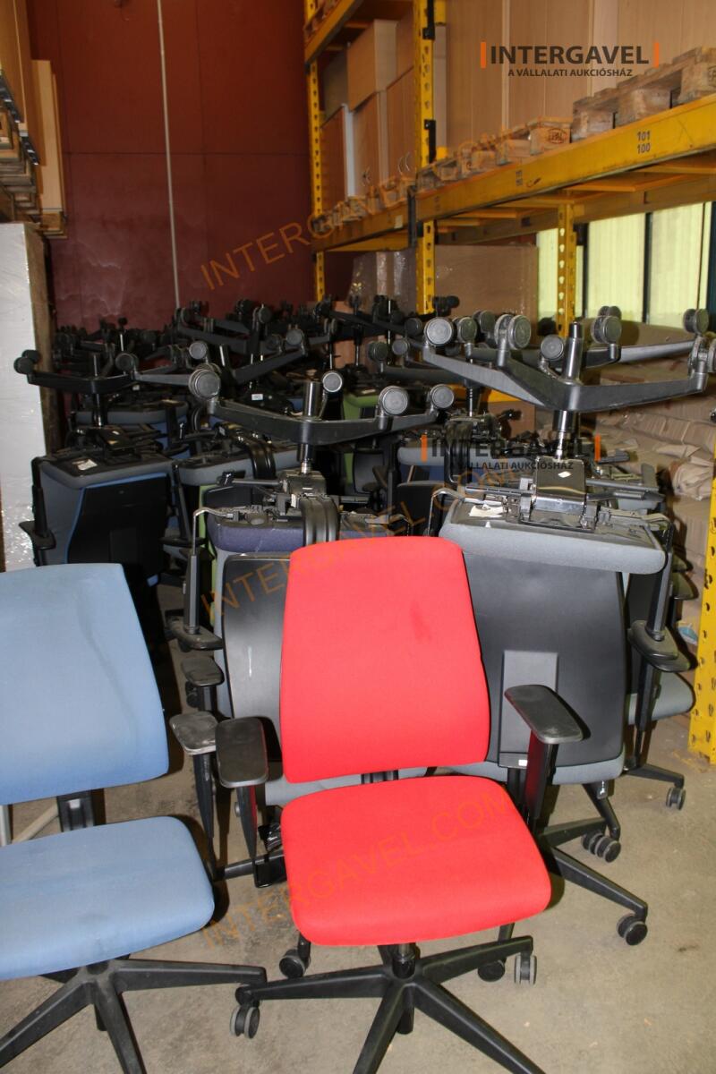 Irodai görgős szék 4