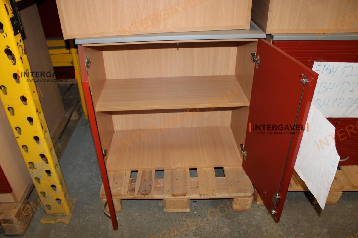 Polcos szekrény (piros ajtó-szürke/bükk tető rész-2 aktasoros) 2