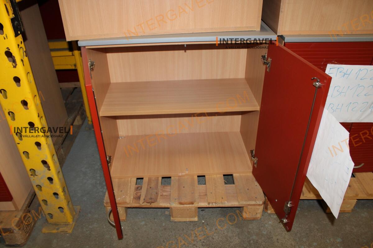 Polcos szekrény (piros ajtó-szürke/bükk tető rész-2 aktasoros) 2