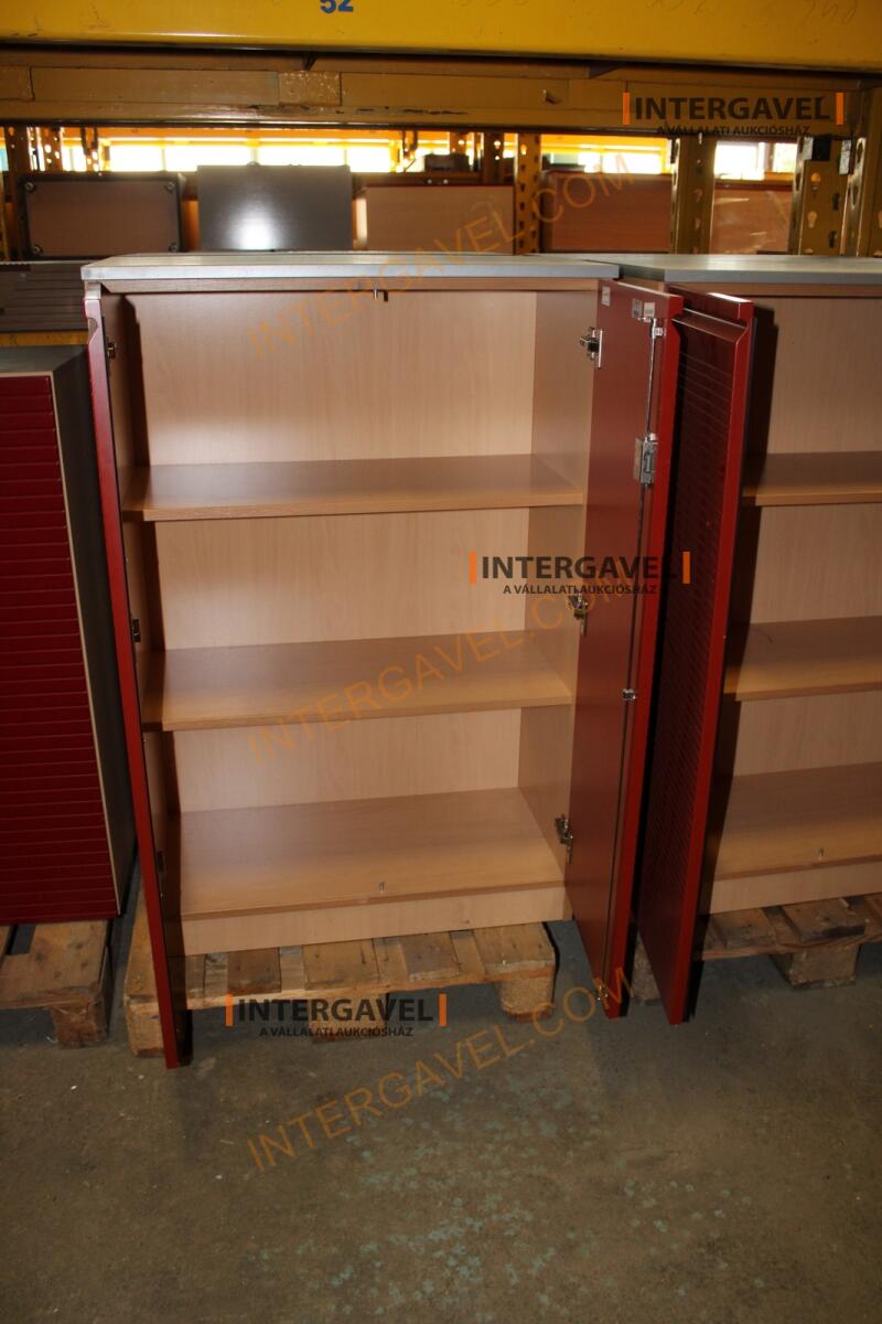 Polcos szekrény (piros ajtó-szürke/bükk tető rész-3 aktasoros) 2