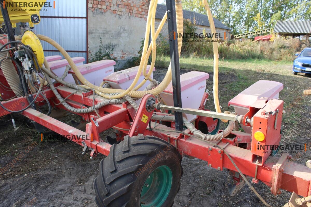 Szemenkénti vetőgép - Kverneland 10