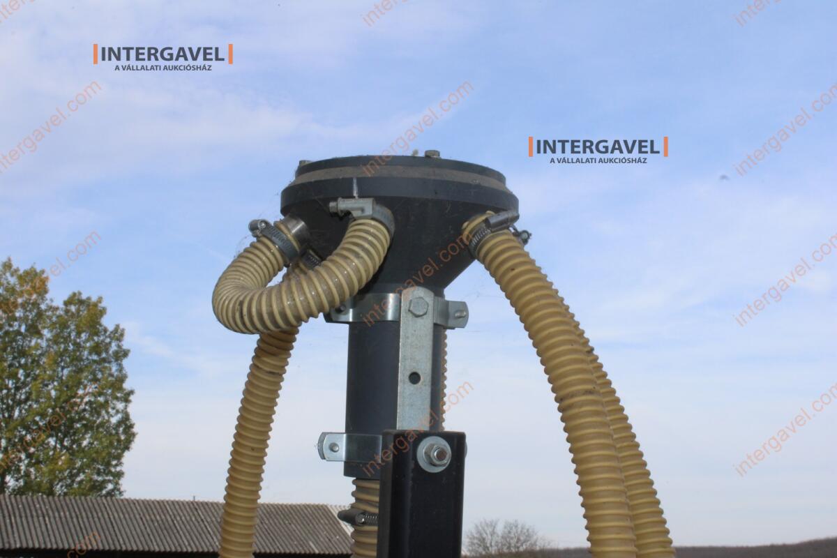 Szemenkénti vetőgép - Kverneland 22