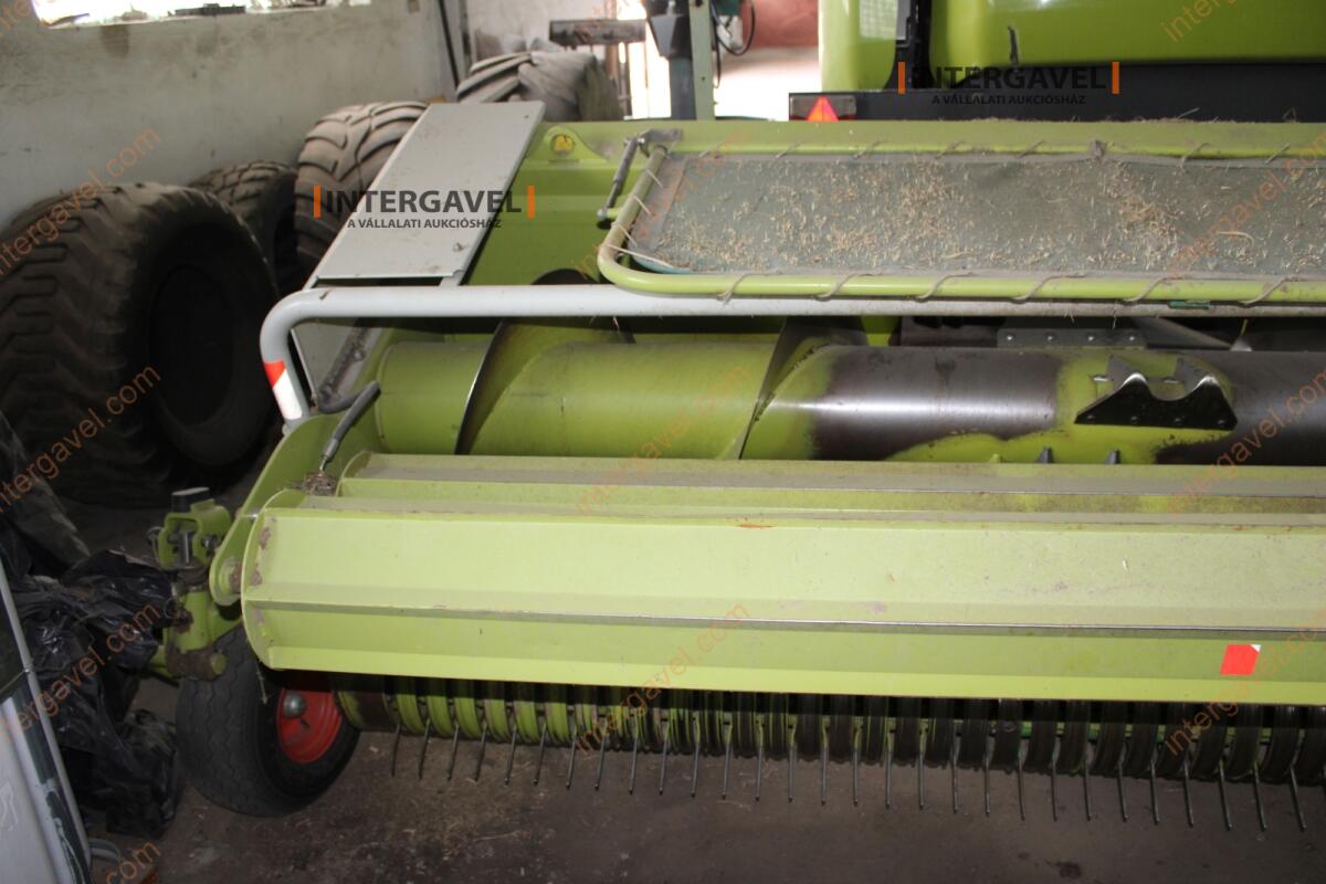 Rendfelszedő - Claas 3