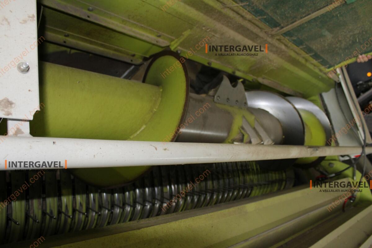 Rendfelszedő - Claas 11