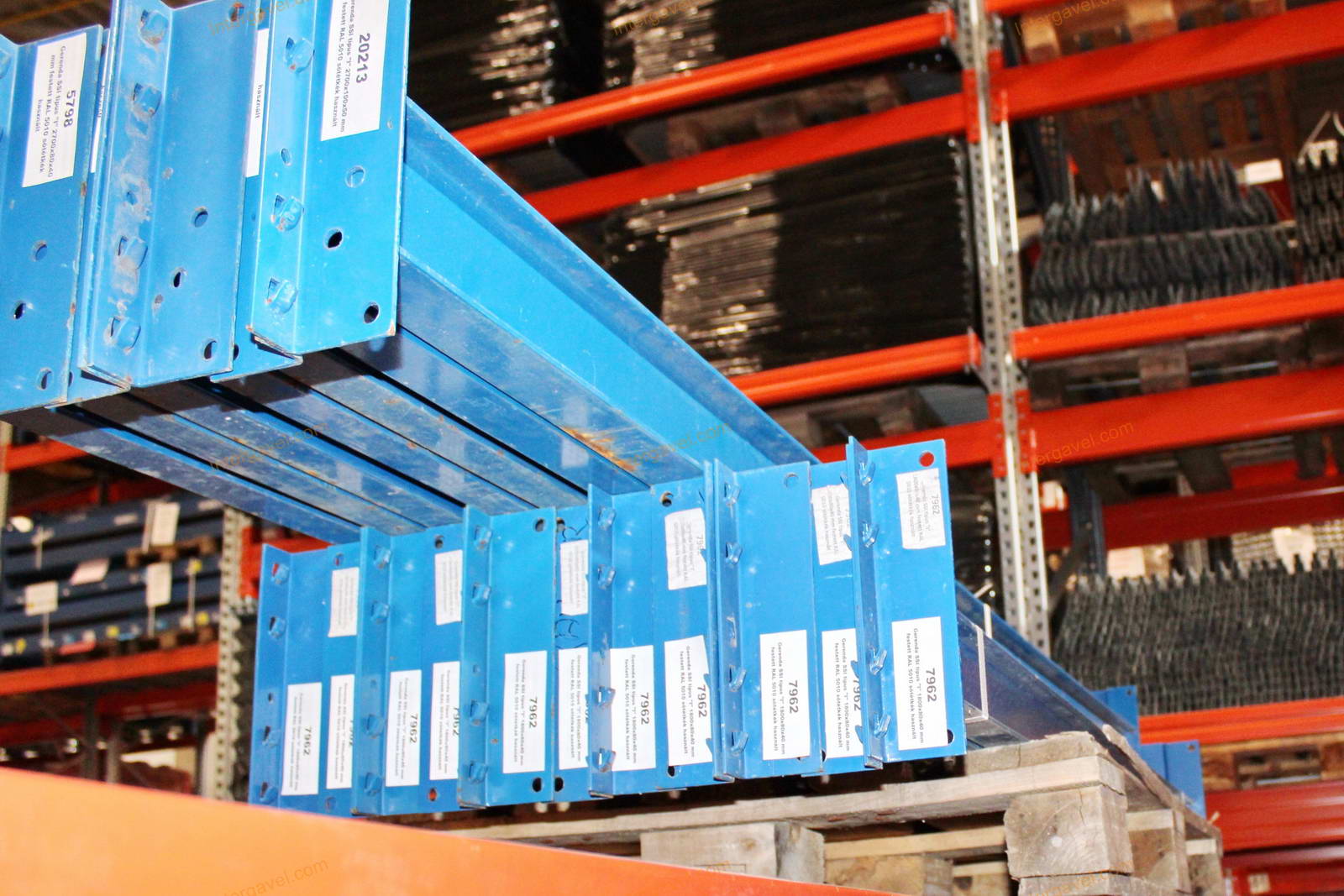 Raklapos állványgerenda - SSI 9