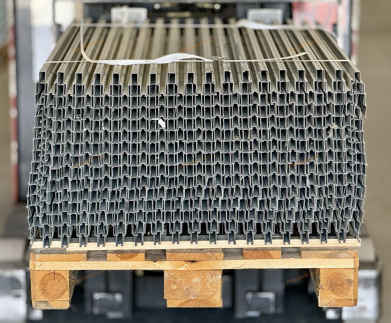 Görgőtálca osztóprofil 5