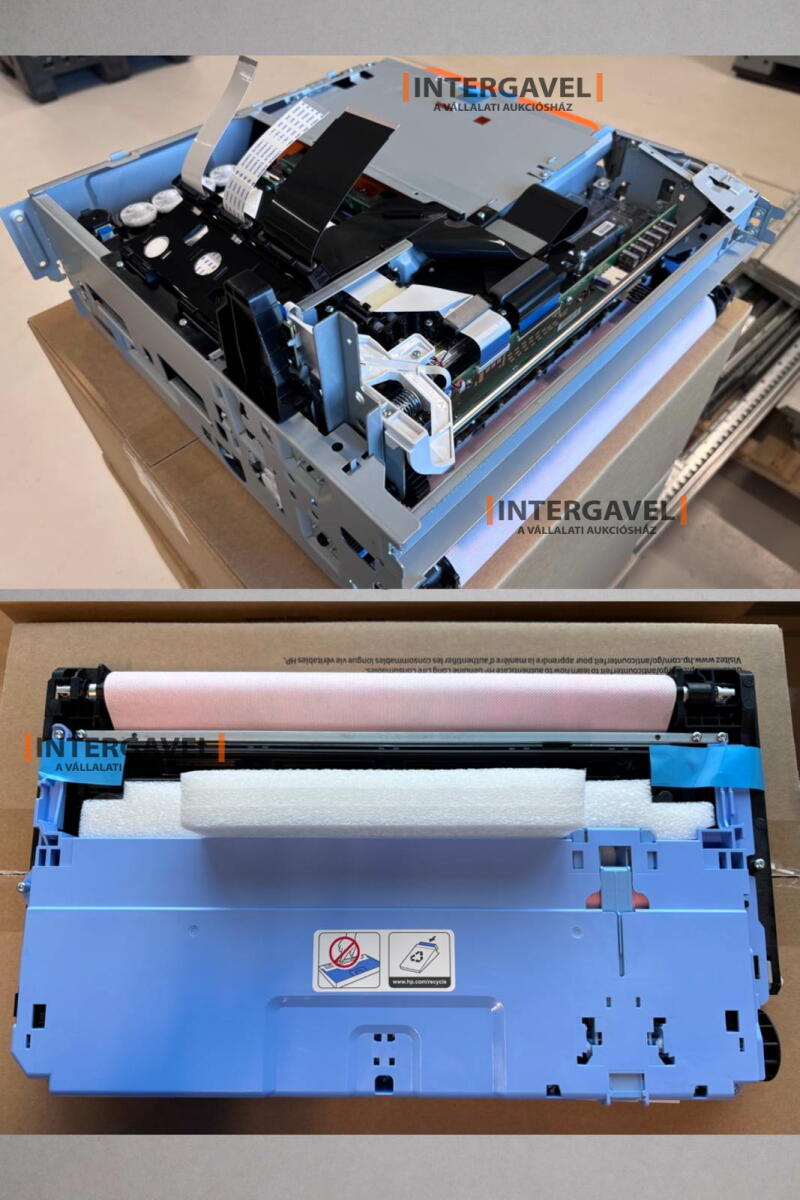 Nyomtató fej és tisztító szalag