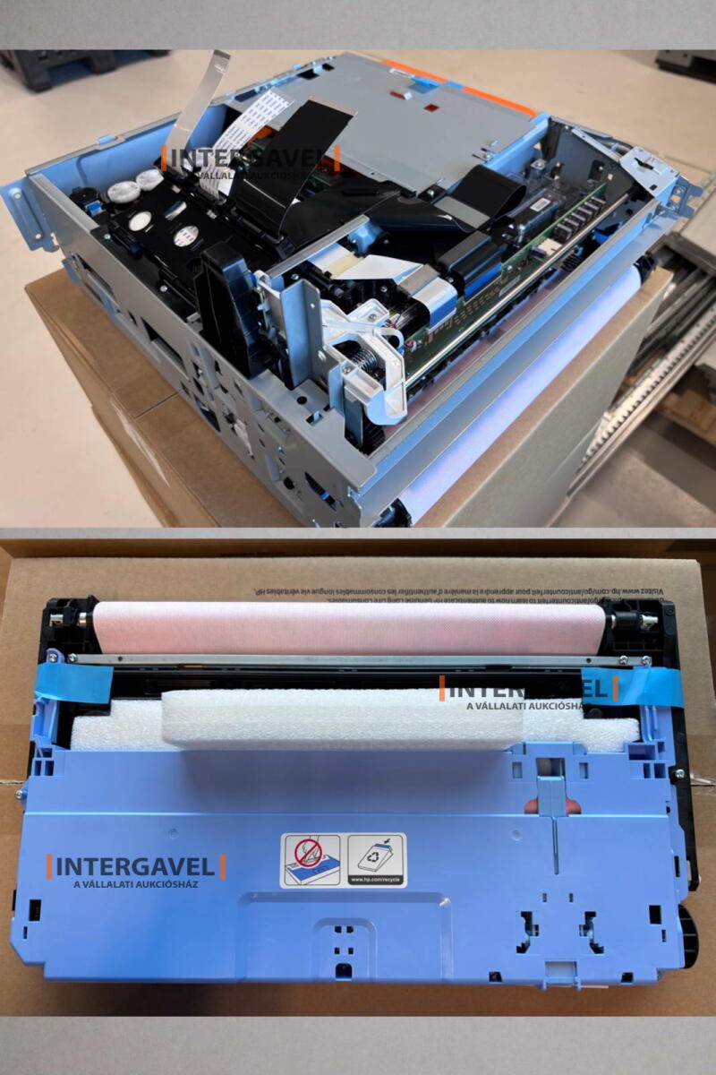 Nyomtató fej és tisztító szalag