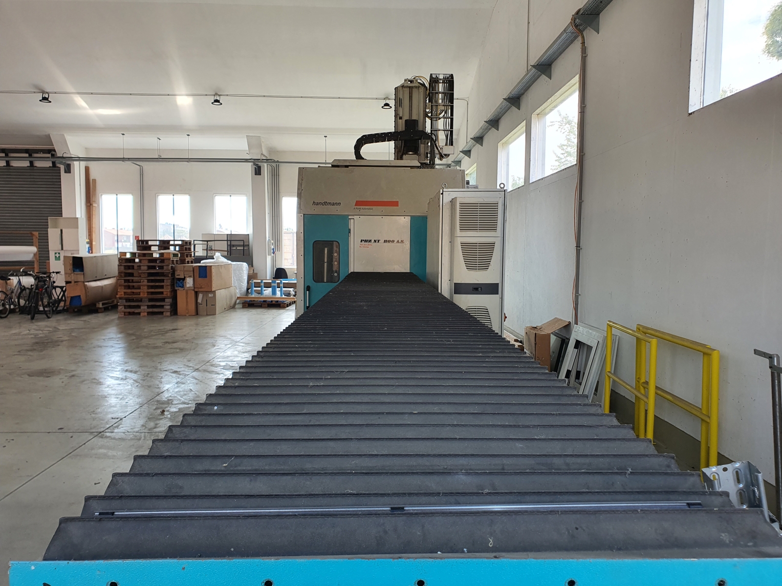 CNC megmunkáló központ 5