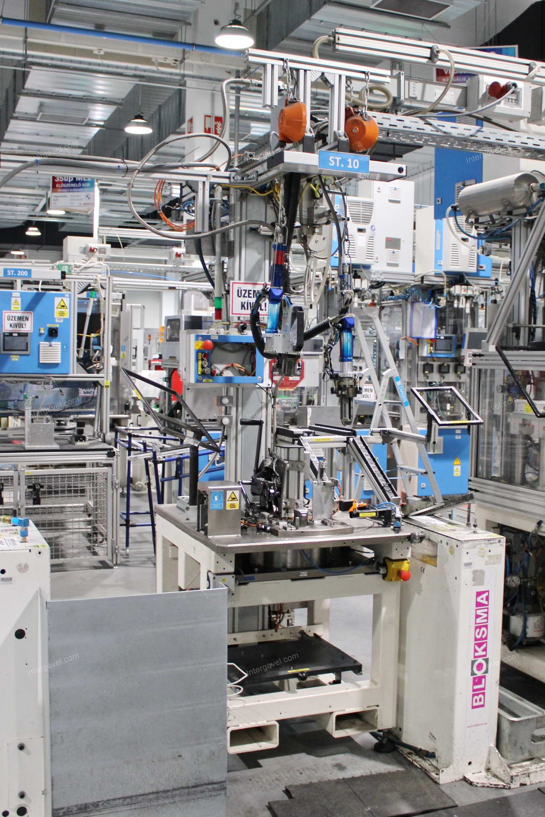 Szerelő munkahely 3