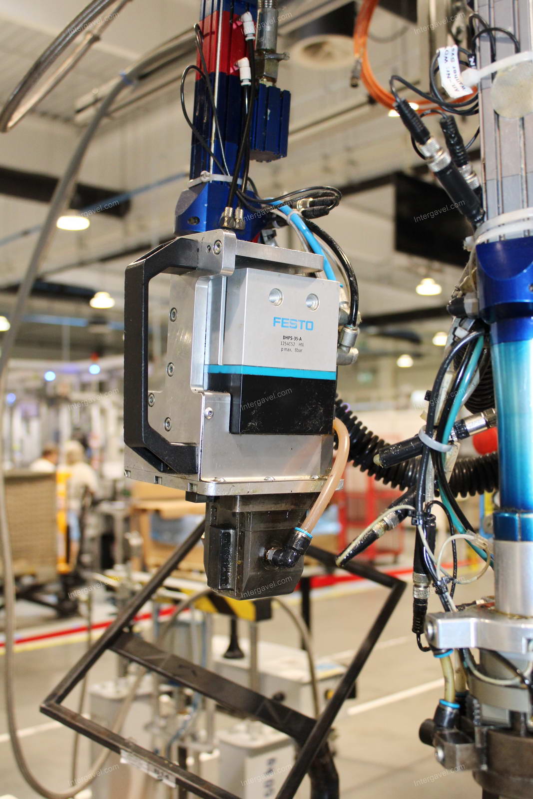 Szerelő munkahely 9