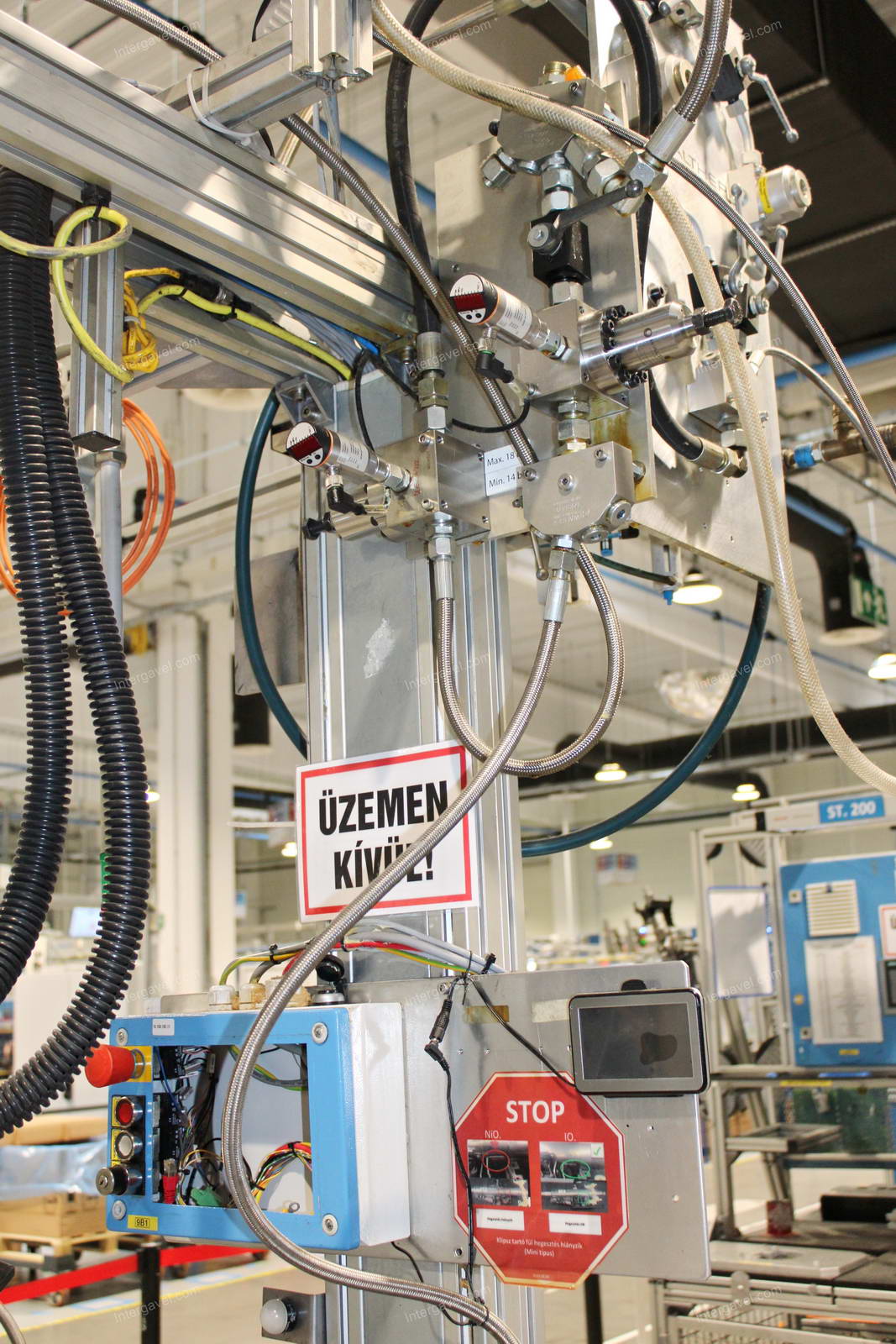 Szerelő munkahely 10