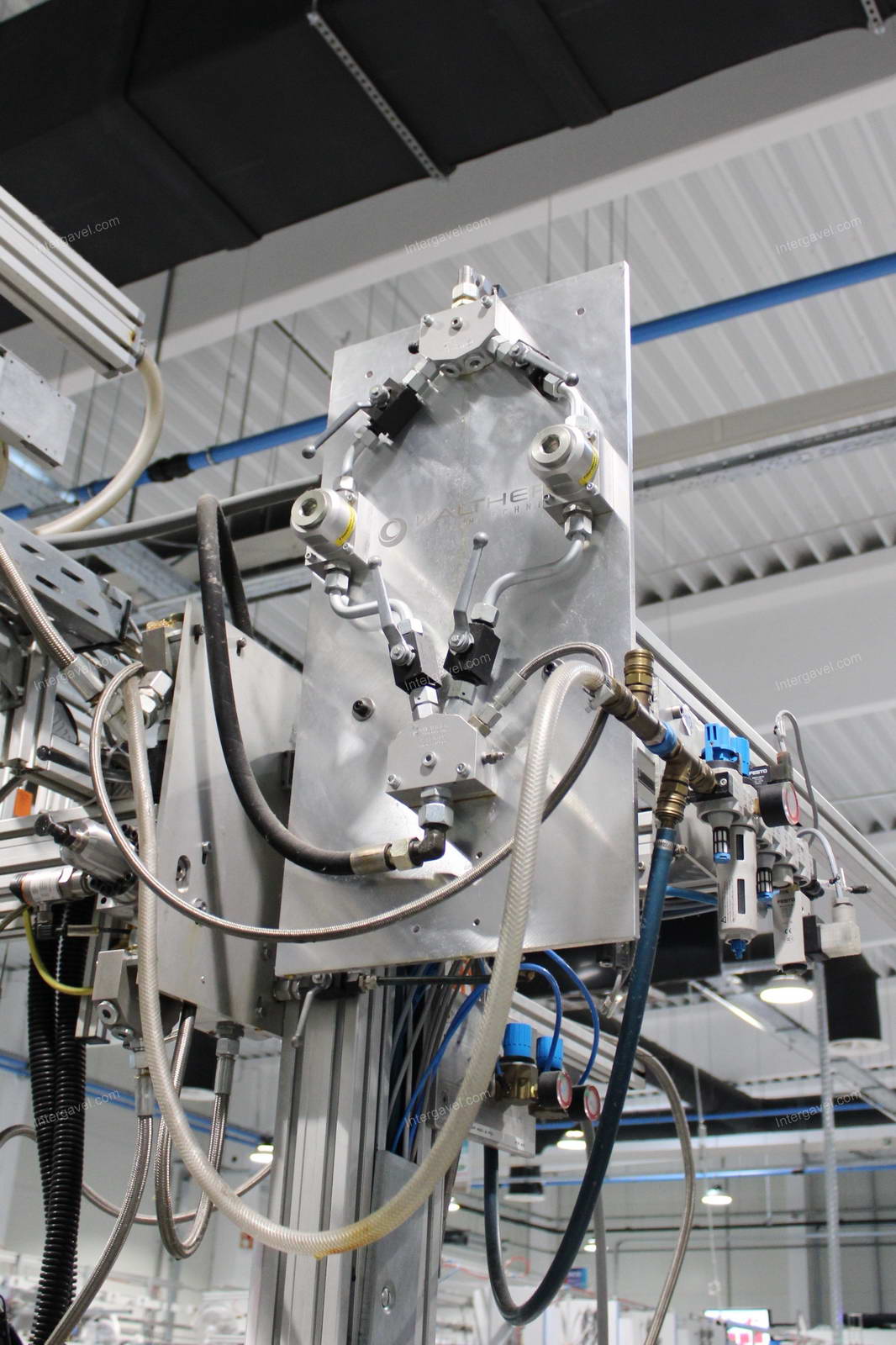 Szerelő munkahely 12