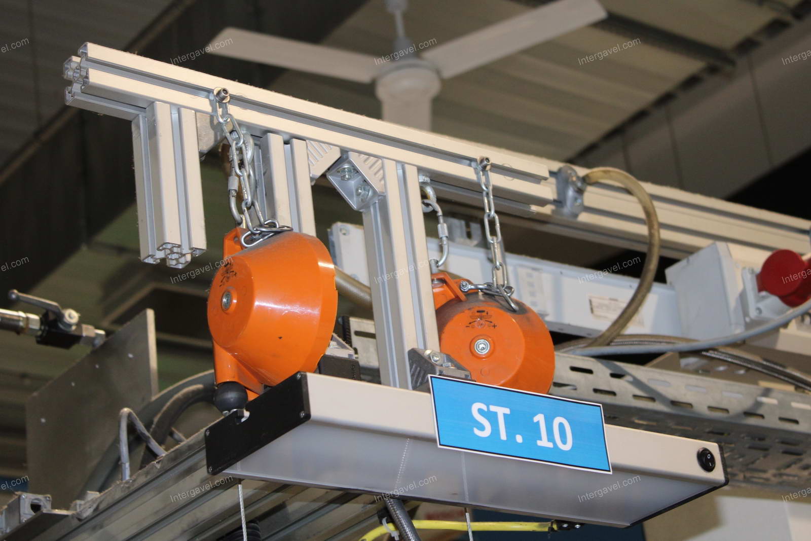 Szerelő munkahely 15