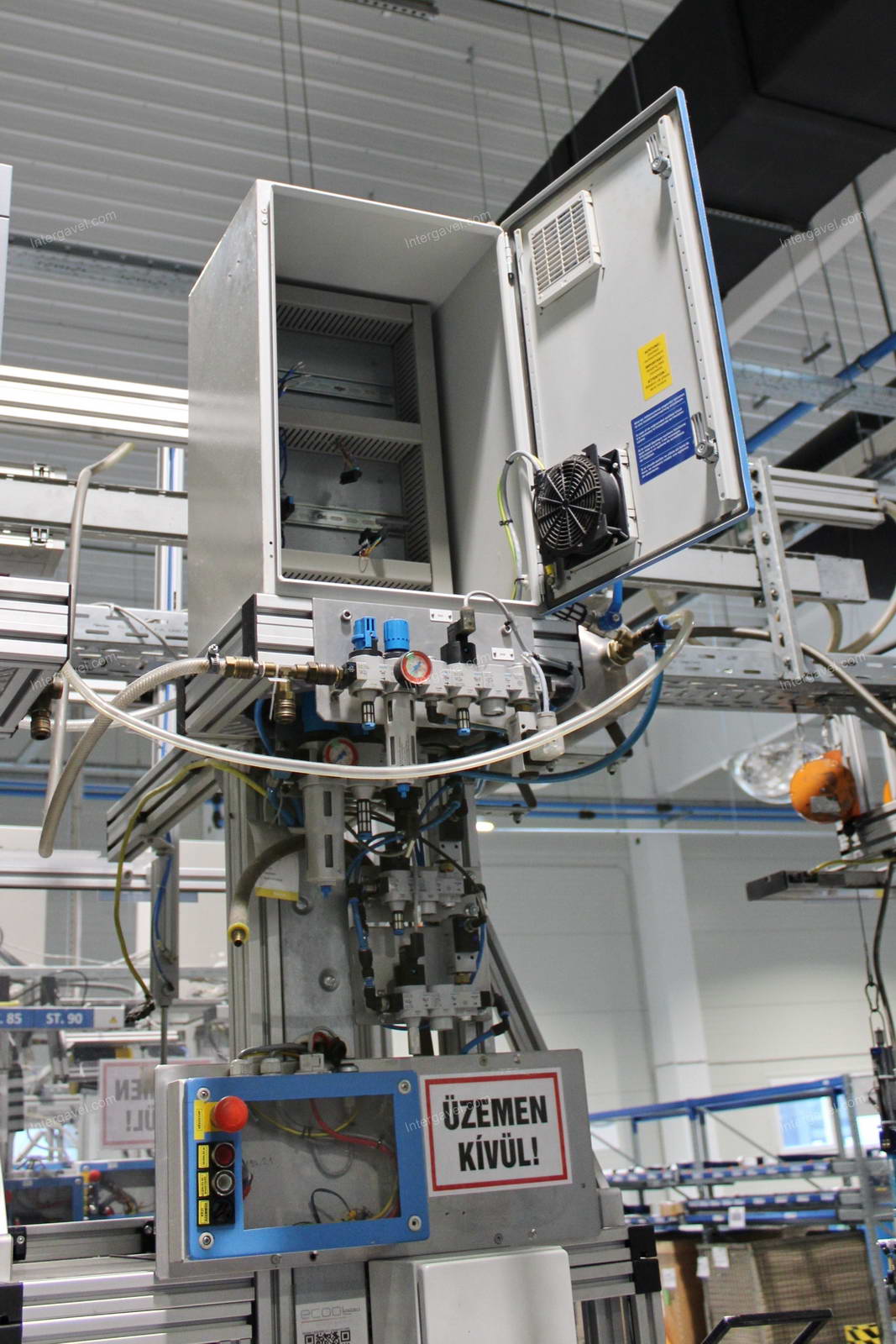 Szerelő munkahely 13