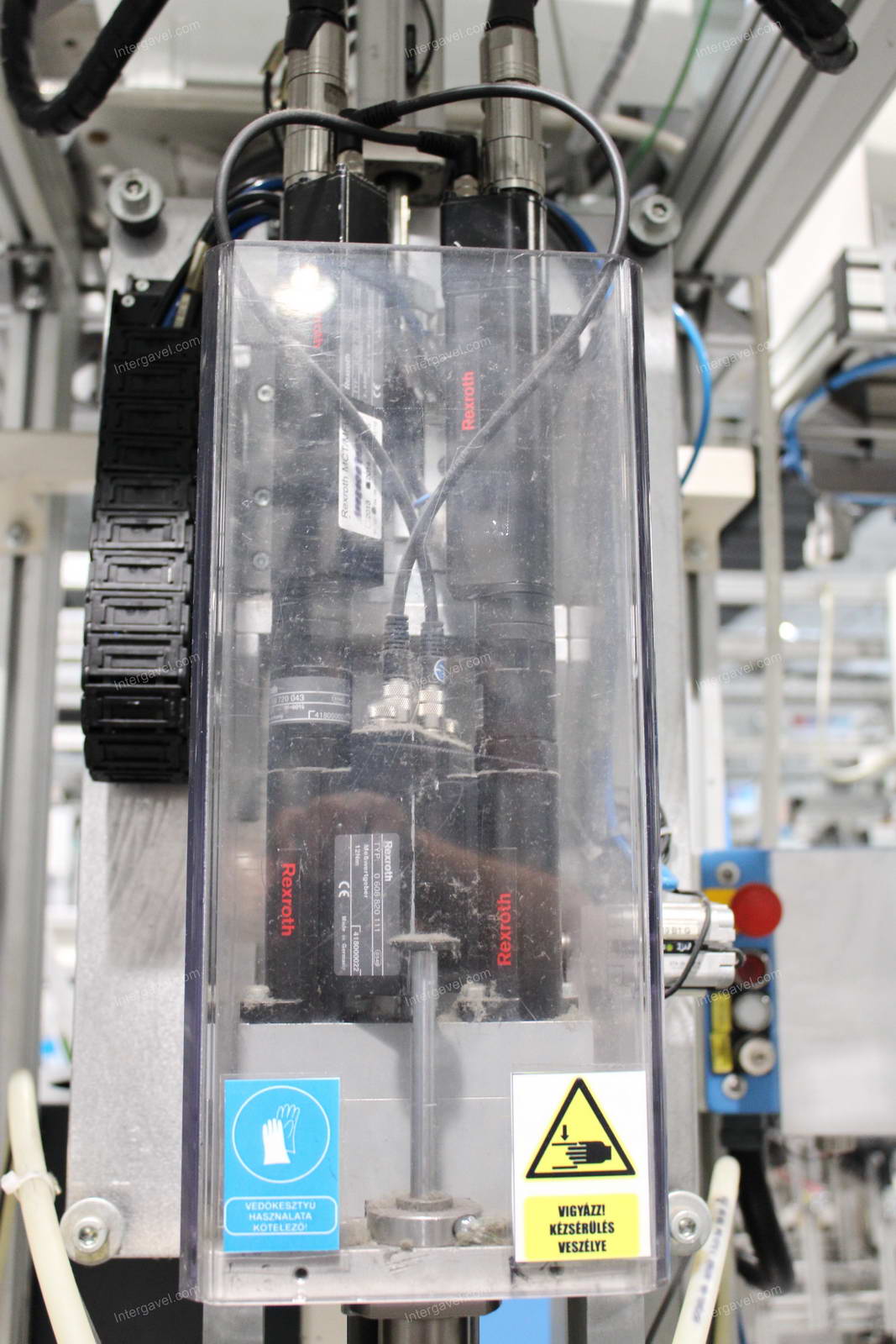 Szerelő munkahely 8