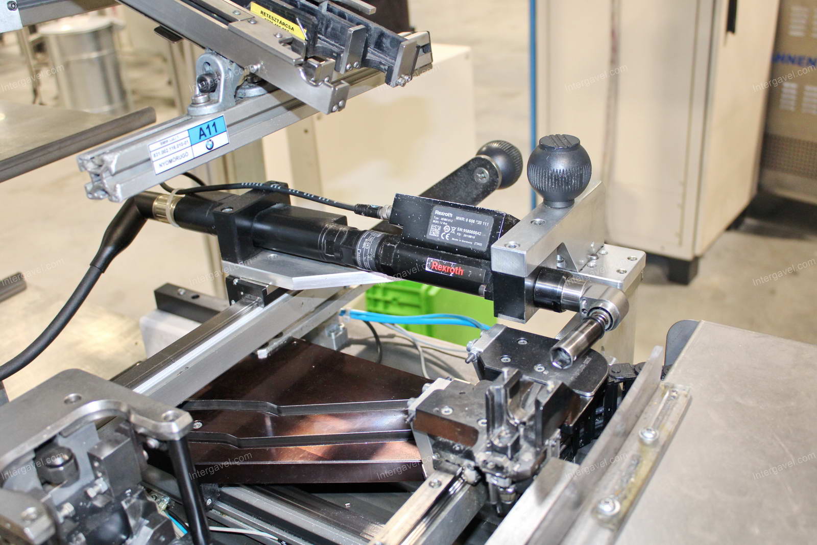 Szerelő munkahely 6