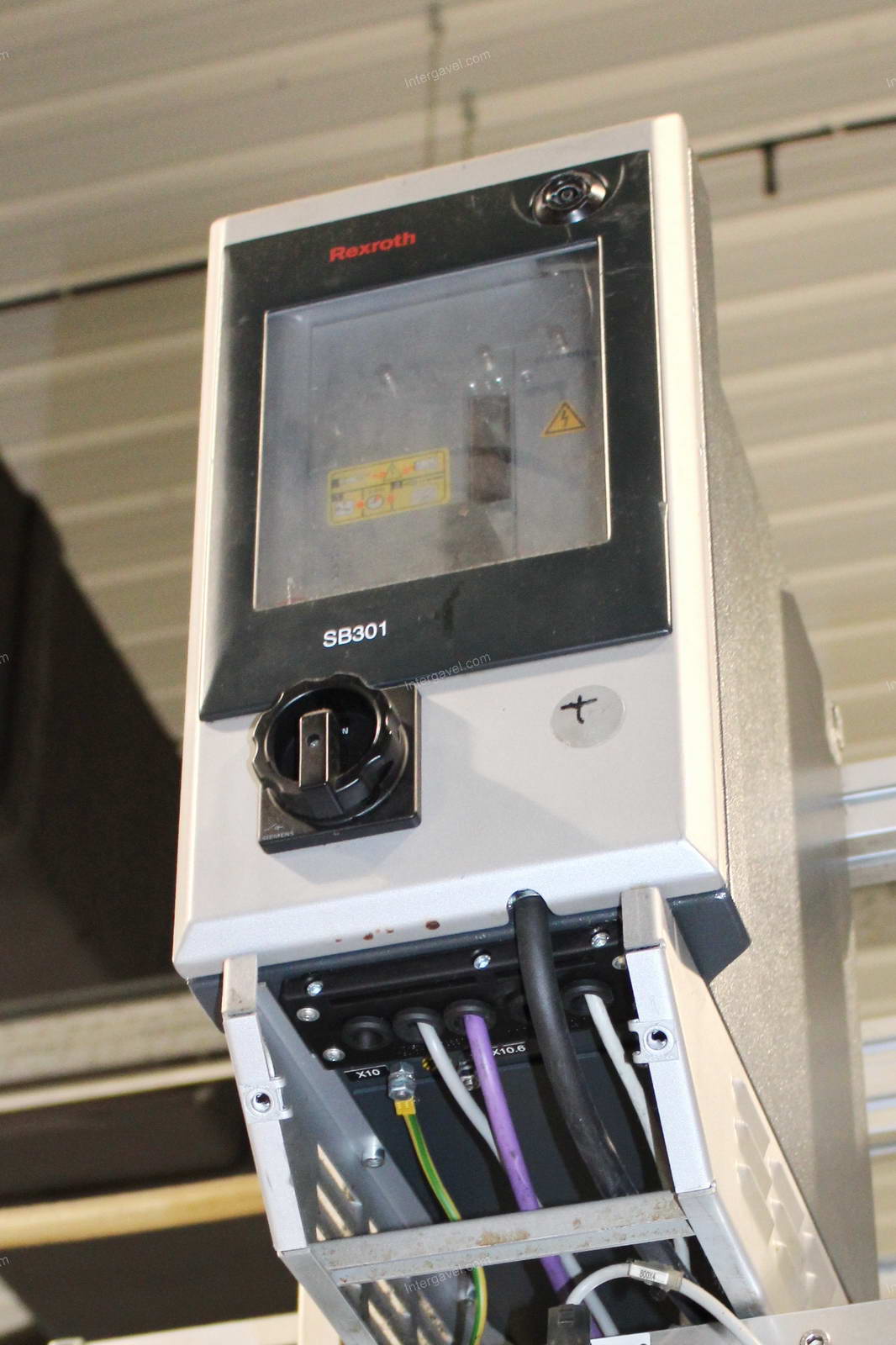 Szerelő munkahely 9