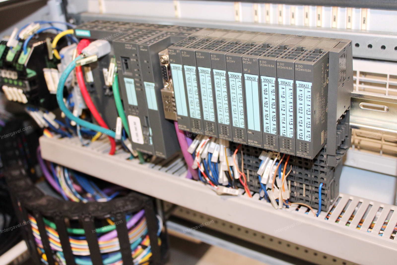 Szerelő munkahely 16