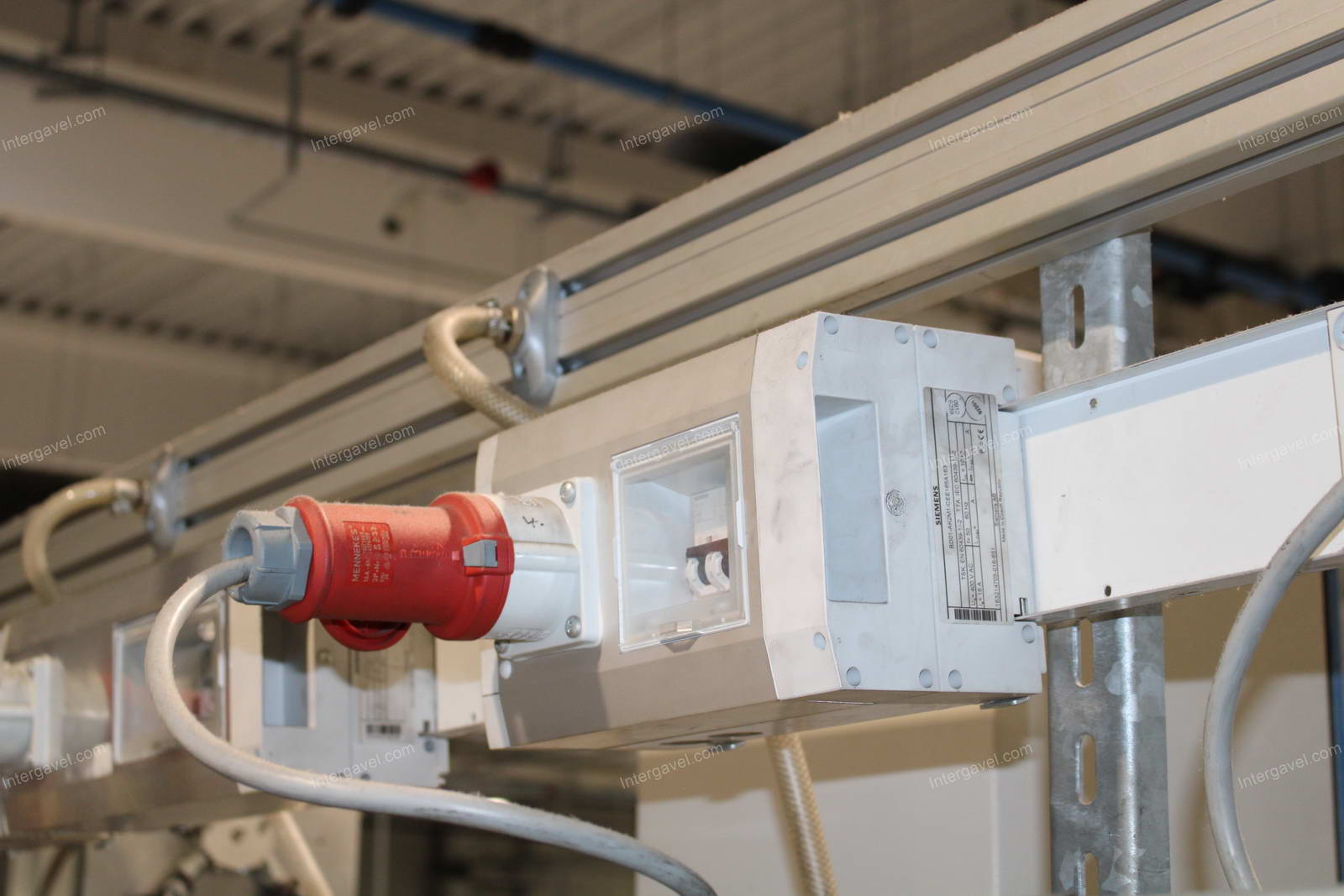 Energiacsatorna és villamos szekrény 21