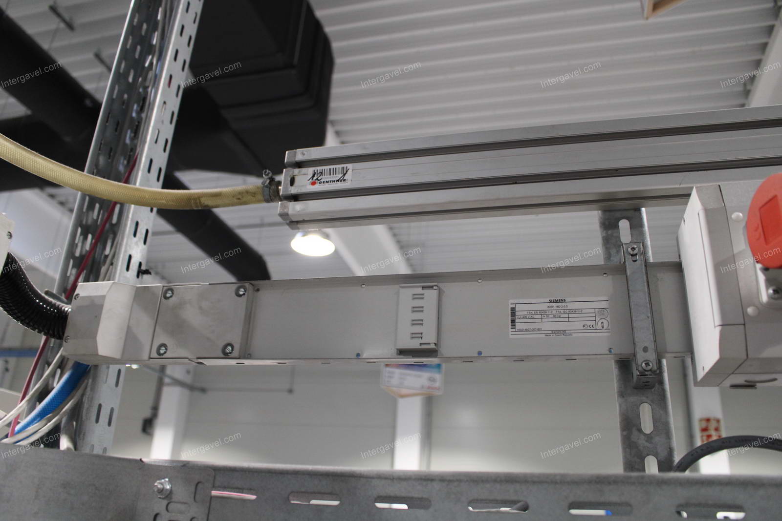 Energiacsatorna és villamos szekrény 35