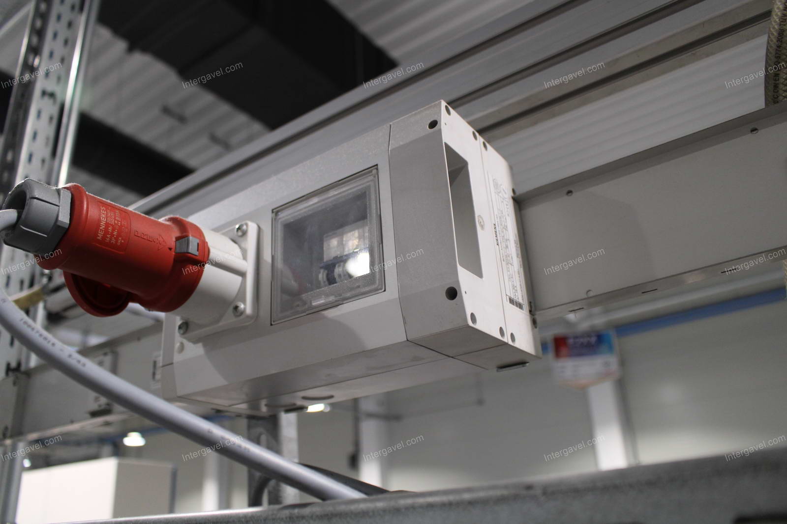 Energiacsatorna és villamos szekrény 39