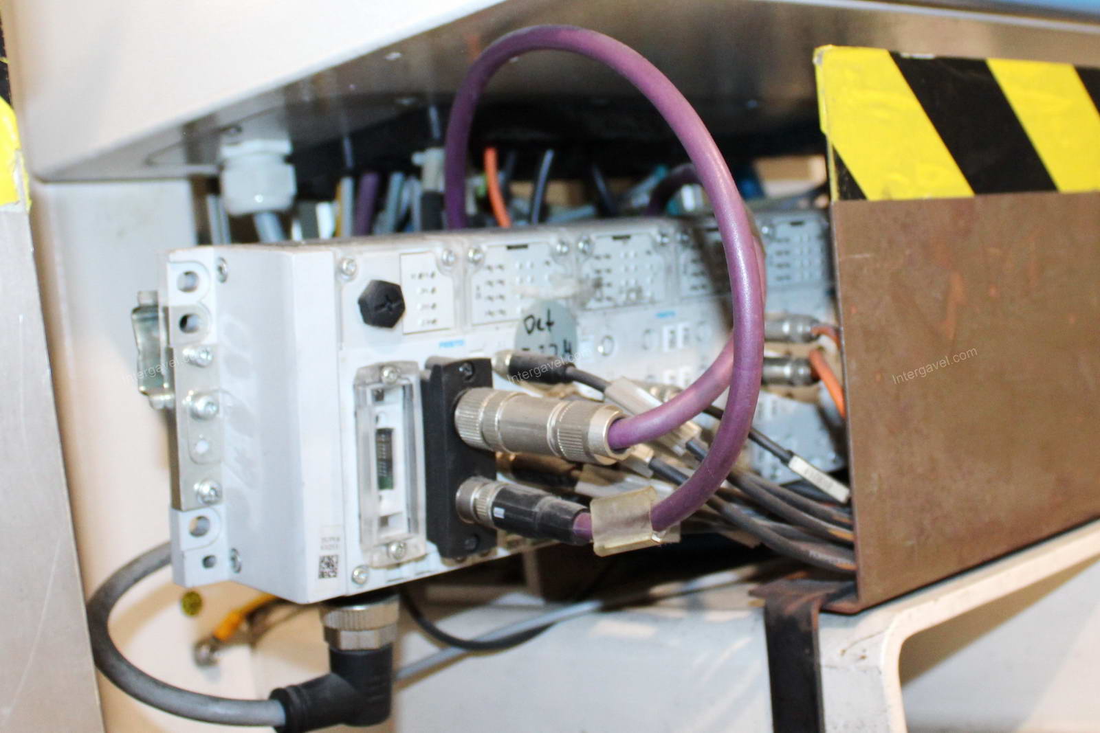 Szerelő munkahely 13