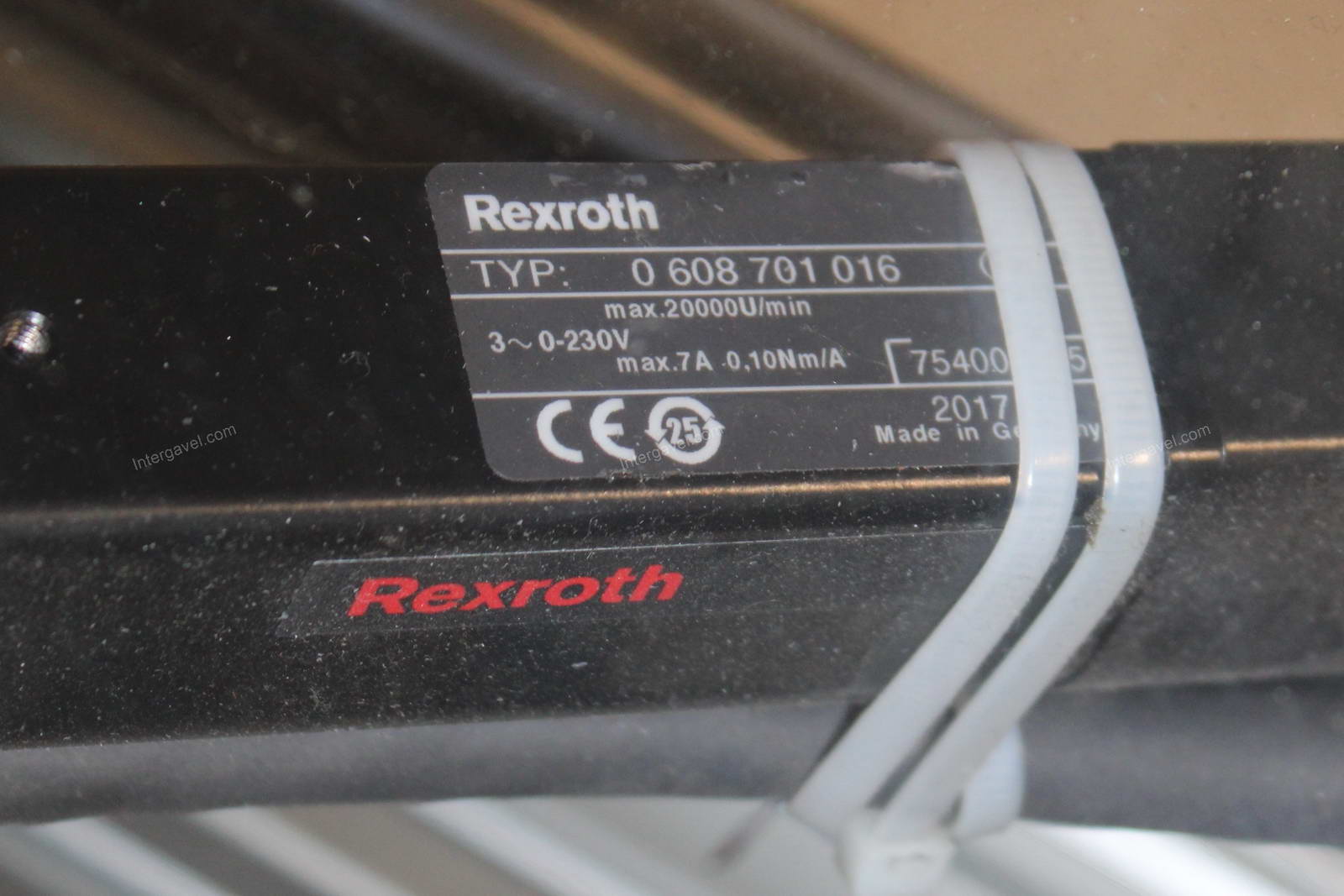 Szerelő munkahely 8