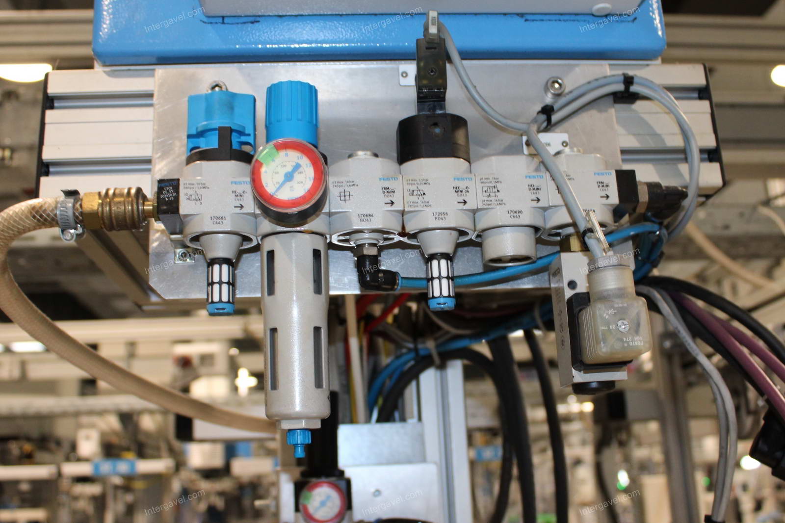 Szerelő munkahely 13