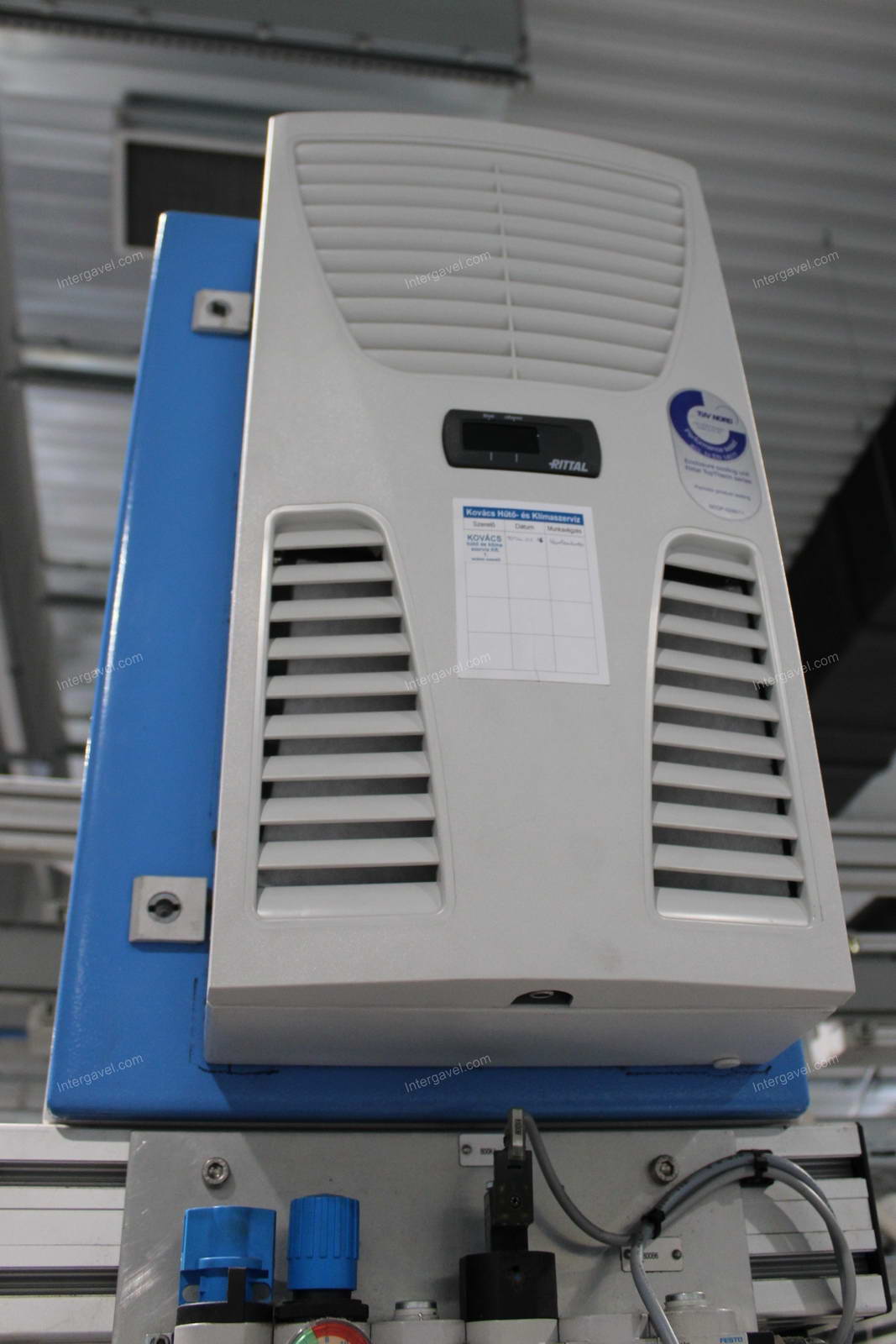 Szerelő munkahely 14