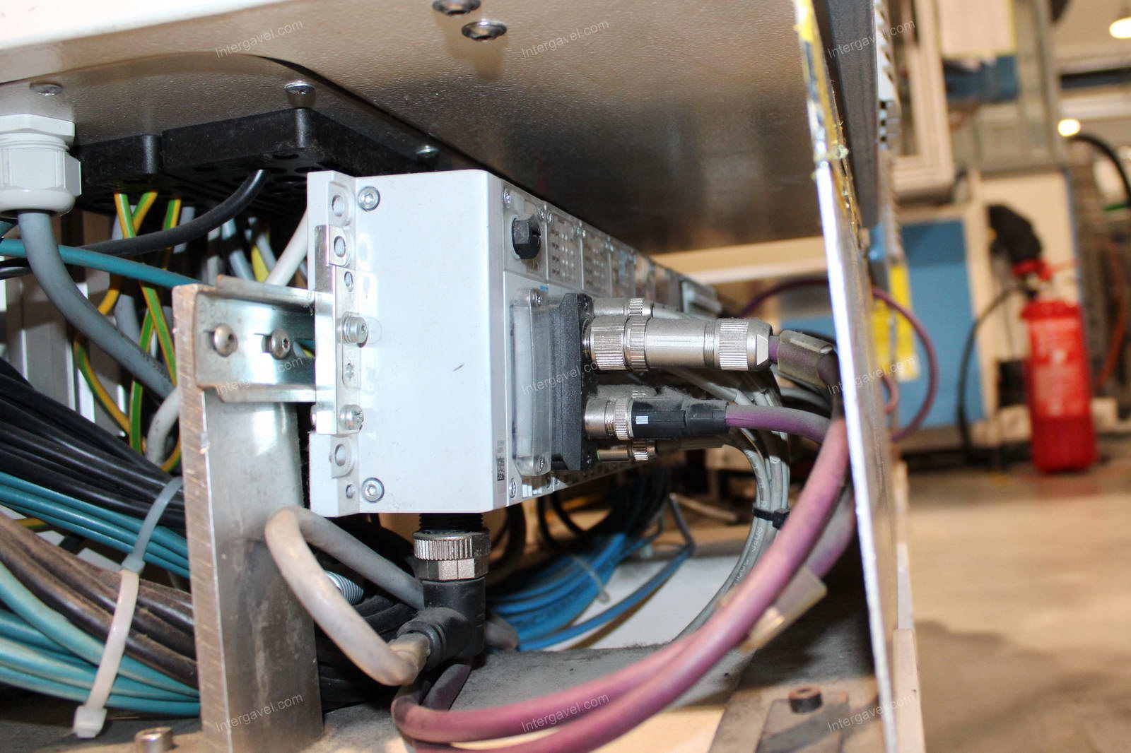 Szerelő munkahely 20